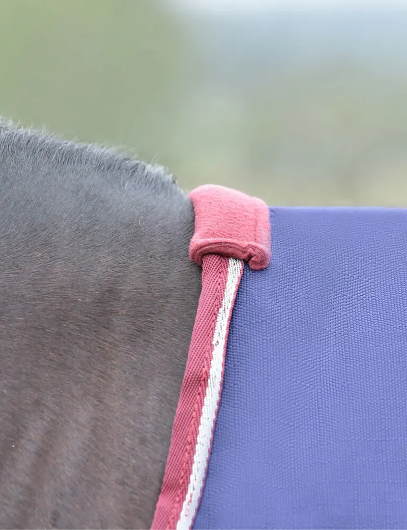 Weatherbeeta 220g ComFiTec Essential Turnout in Navy/Burgundy-5