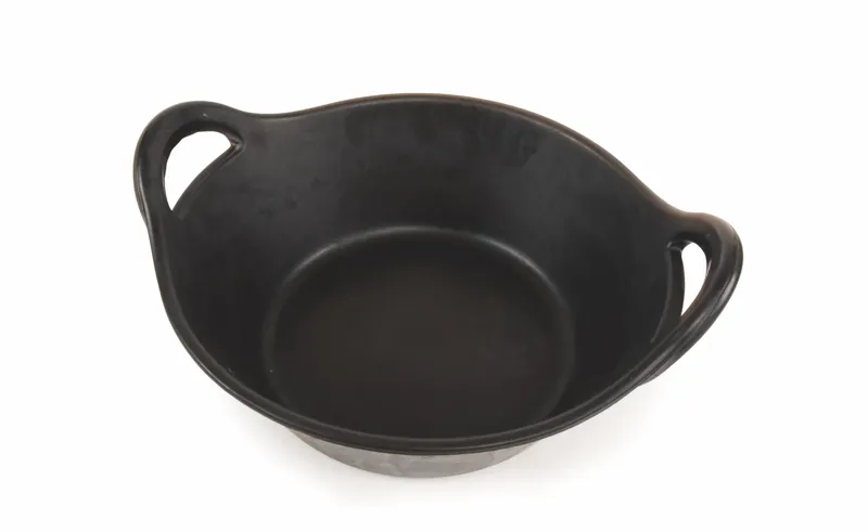 Shires EZI-KIT Rubber Feed Bucket BLACK