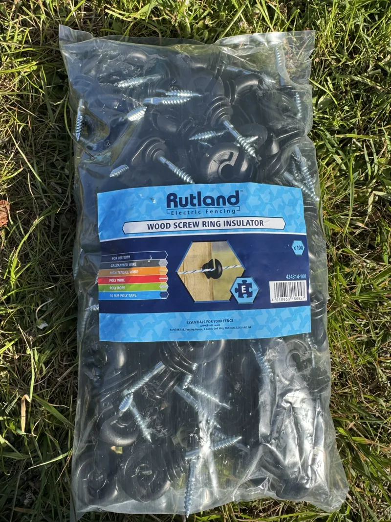 Rutland Strong Electric Fence Wood Screw Ring Insulator x100