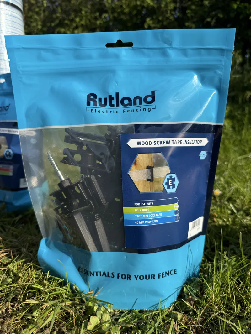 Rutland Electric Fence Wood Screw Tape/Rope Insulator 25 Pack-1