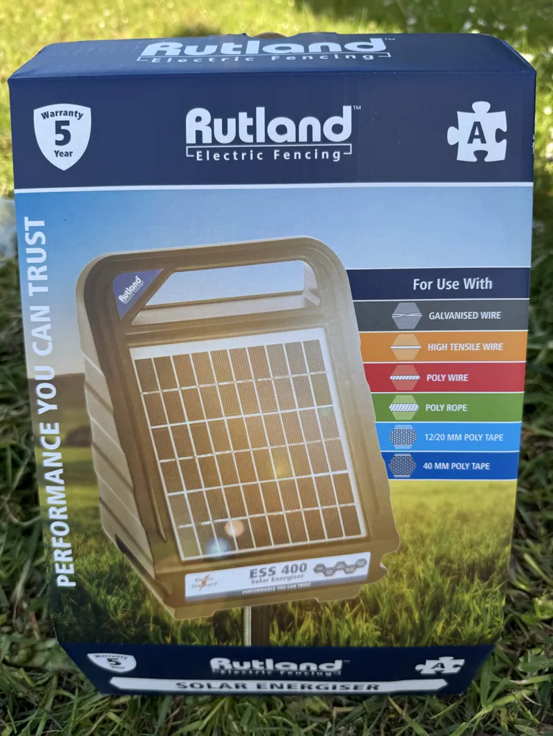 Rutland ESS 400 Electric Fence Solar Energiser Unit