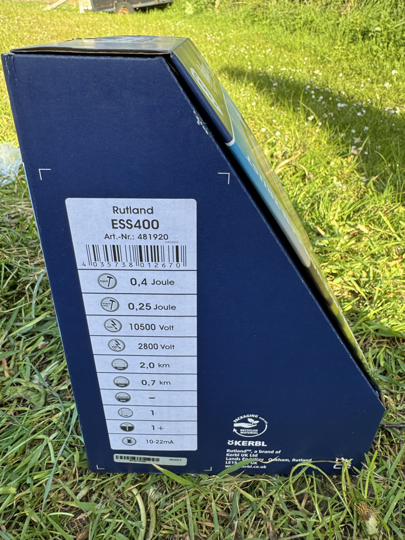 Rutland ESS 400 Electric Fence Solar Energiser Unit-3