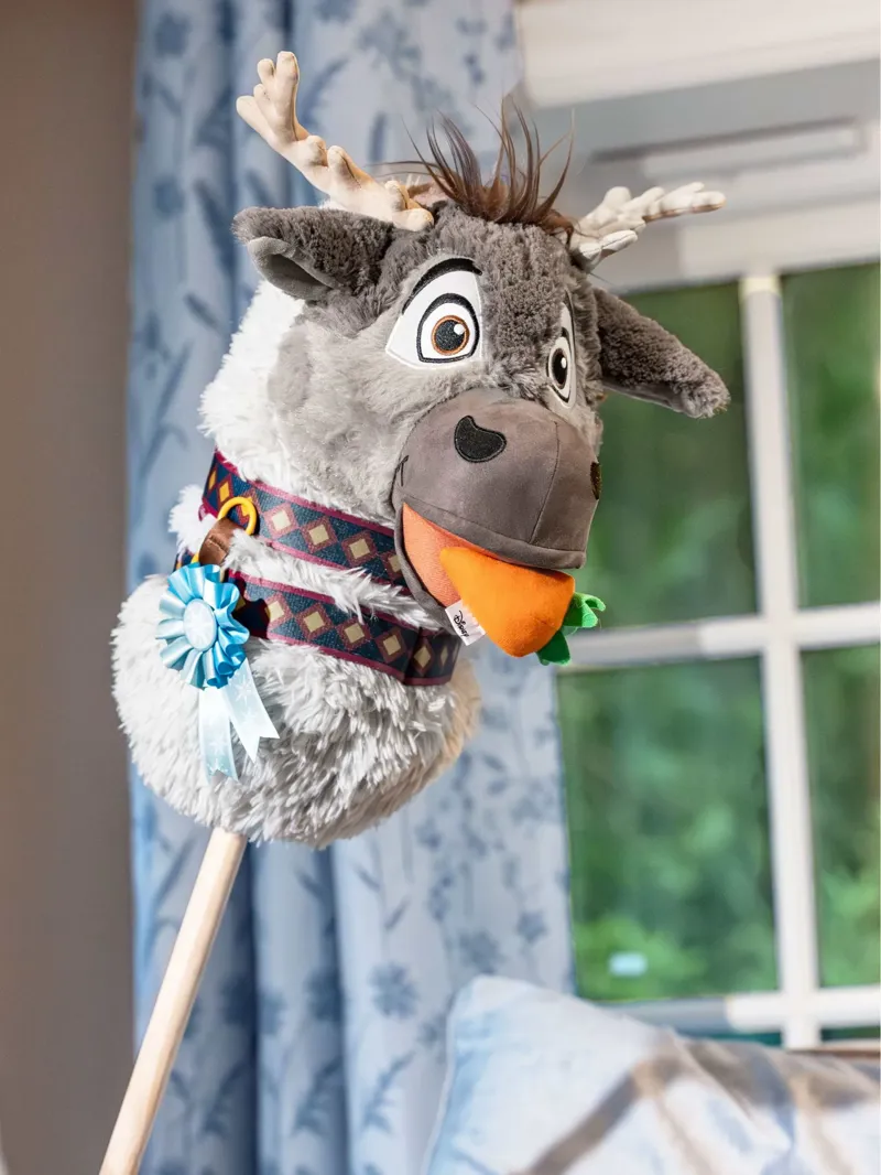 LeMieux Disney Hobby Horse - Sven-3
