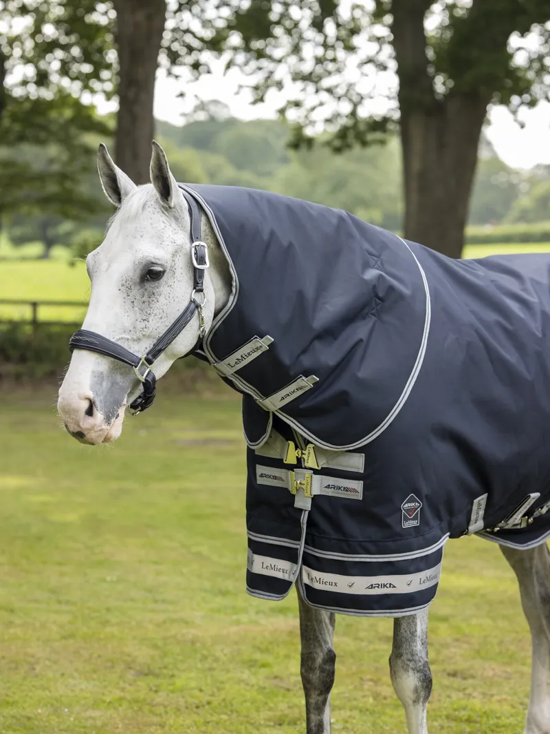 LeMieux Arika Featherweight Turnout Rug 0g - Navy-3