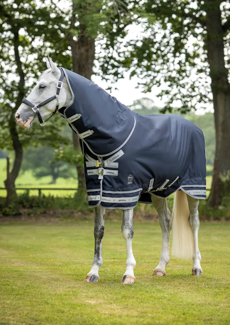 LeMieux Arika Featherweight Turnout Rug 0g - Navy