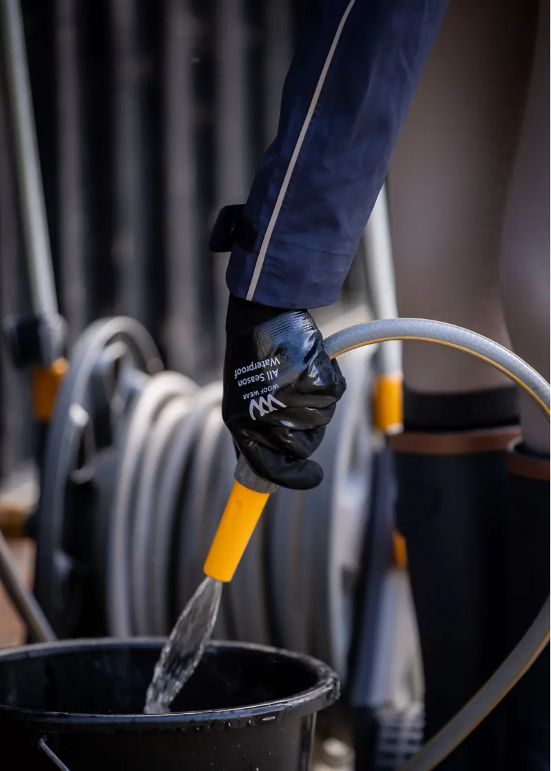 Woof Wear All Season Yard Glove - Black-1