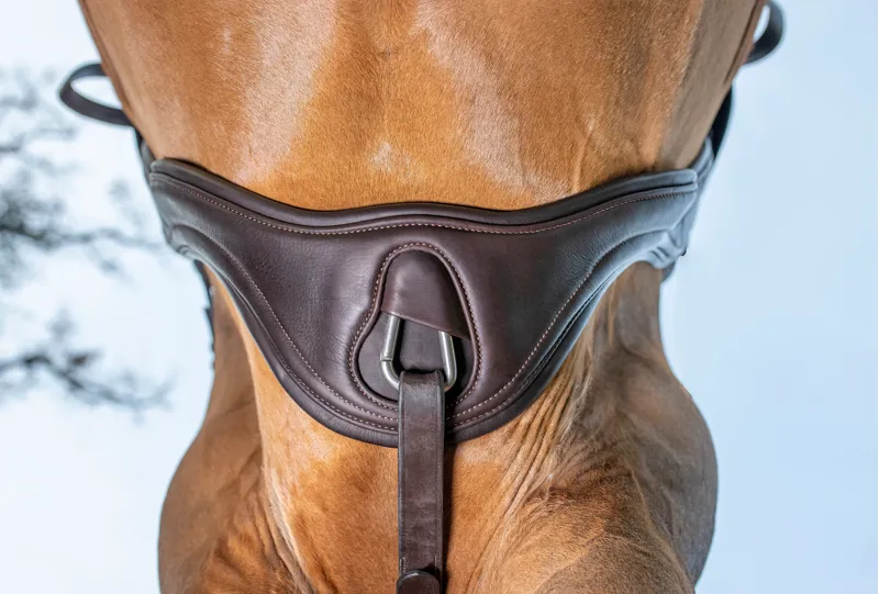 LeMieux Gel-Tek Anatomic Jumping Girth Brown-4