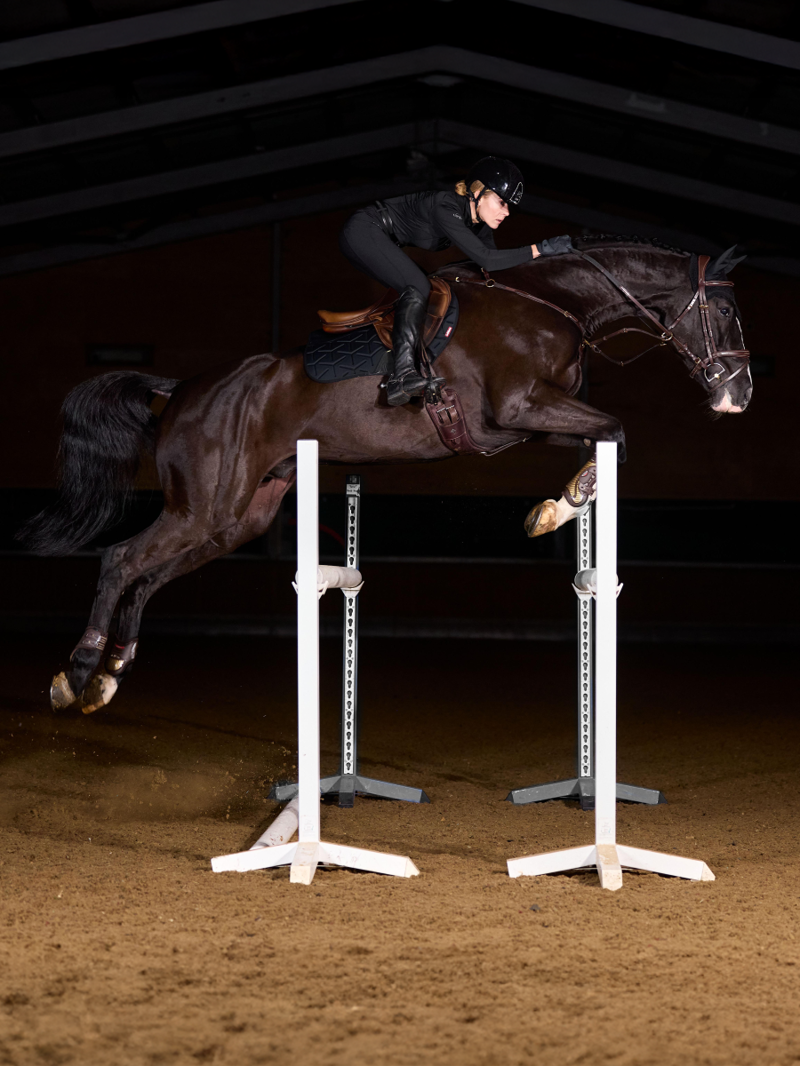 LeMieux ProForm Moulded Close Contact Pad - Black - Large-3