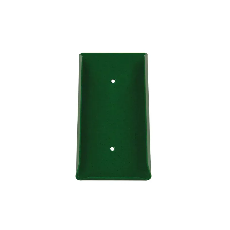 Stubbs Economy Salt Lick Holder In Green